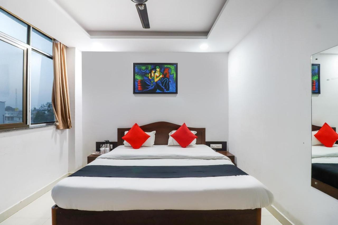 Capital O 70631 Hotel Dwarka International Darbhanga Exterior foto